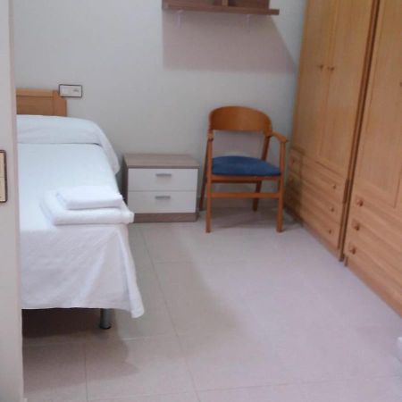 Residencial Oscense Hotel Huesca Buitenkant foto