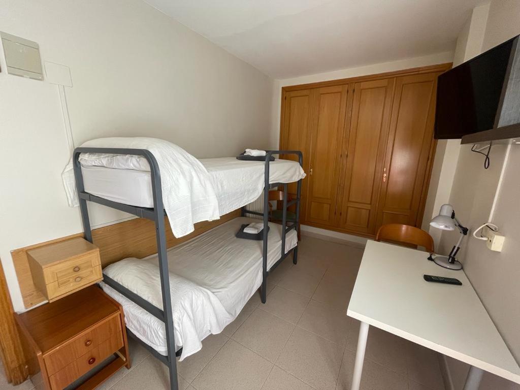 Residencial Oscense Hotel Huesca Buitenkant foto
