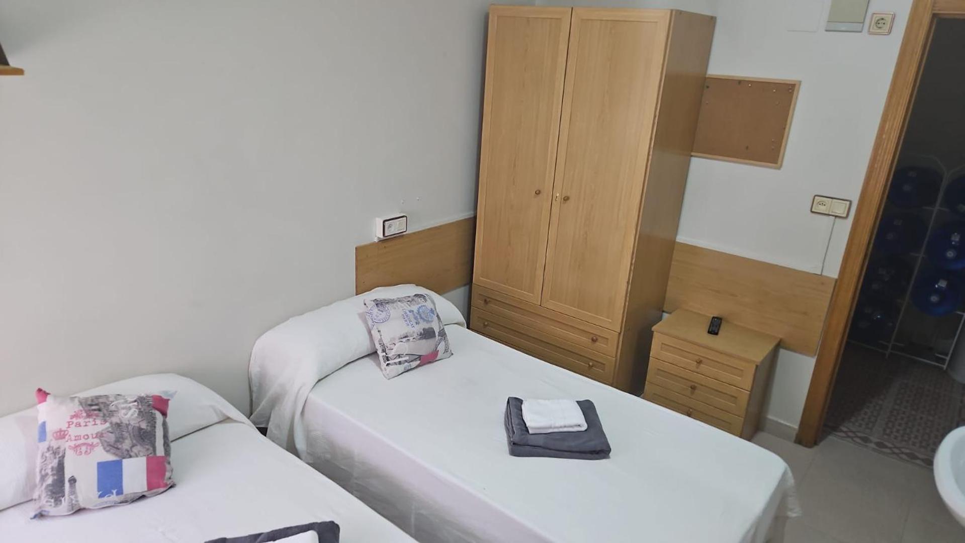 Residencial Oscense Hotel Huesca Buitenkant foto