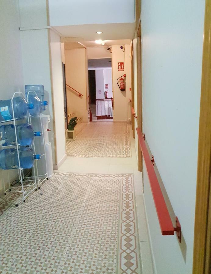 Residencial Oscense Hotel Huesca Buitenkant foto
